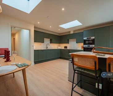 1 bedroom in a house share to rent - Photo 6