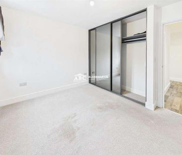 Soothouse Spring, St. Albans, AL3 - Photo 4