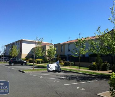 Location Appartement 2 pièces 42m² ST BENOIT 86280 - Photo 2