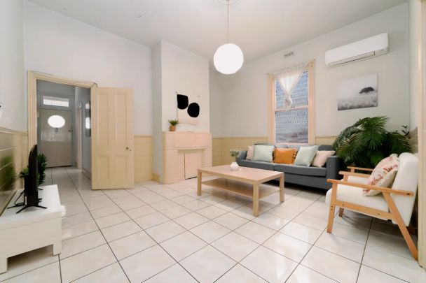 Room 2 (Private) - Photo 1