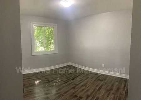 $3,295 / 6 br / 2 ba / - Photo 5