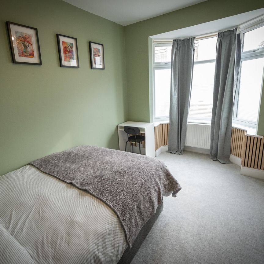 4x Double Rooms, near RHS and City Centre. - Photo 1