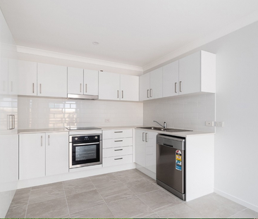 67 A Paddington Street, Bellmere QLD 4510 - House For Rent | Domain - Photo 4