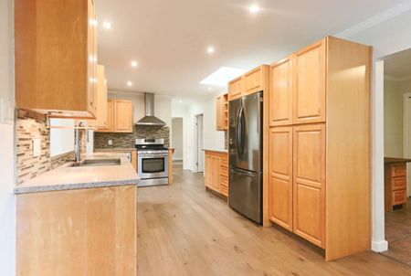 17550 20 Ave, Surrey - Photo 4