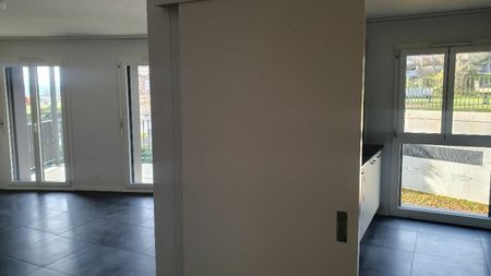 Très bel appartement de 2.5 pièces entièrement rénové avec balcon - Foto 3