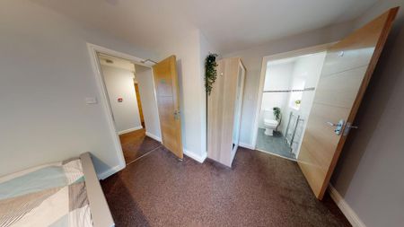 7 bedroom detached house to rent - Photo 4