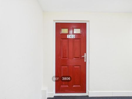 2 bedroom property to rent - Photo 4