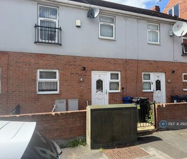 3 bedroom terraced house to rent - Photo 6