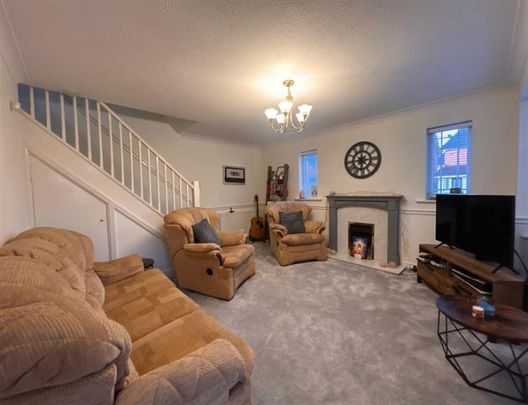 3 Bedroom Semi Detached To Let - Photo 1