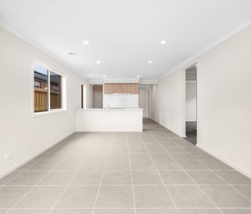 Brand-New Comfort in Growing Beveridge - Photo 2