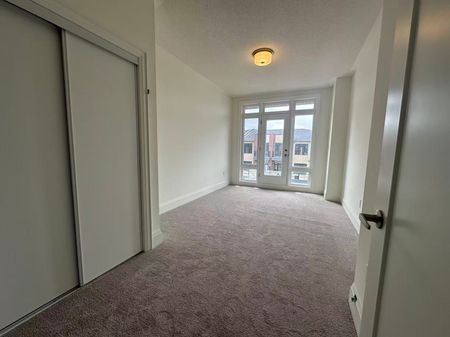 For Lease - 3303 Azam Way, Oakville, Ontario - Photo 2