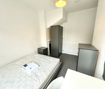 Room in a Shared House, Elmsthorpe Avenue, NG7 - Photo 6