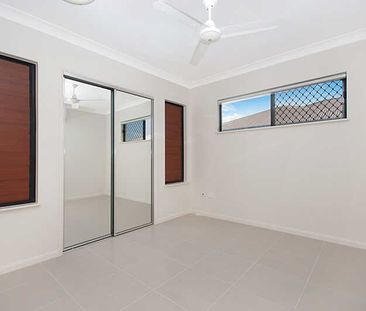 17 Carabeen Court, Mount Low QLD 4818 - House For Rent | Domain - Photo 4