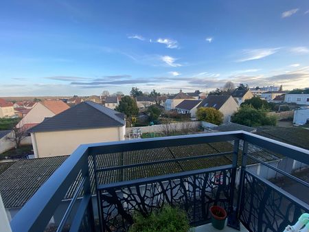 Appartement Corbeil Essonnes 4 pièce(s) 68.11 m2 - Photo 5