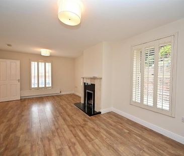 1 Grangewood Chase, Dundonald, Belfast, BT16 1HW - Photo 1