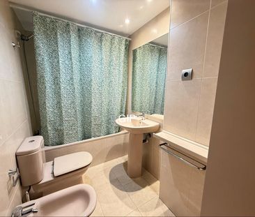 Apartamento de alquiler en Calle de Belfast, 13, Rejas - Photo 6