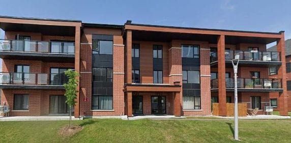 3 CH - 2 SDB - Laval - $2,200 /mo - Photo 2