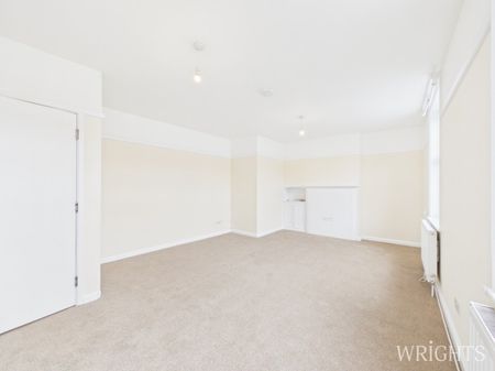 3 bedroom Apartment - Eastcheap, Letchworth Garden City - Photo 2