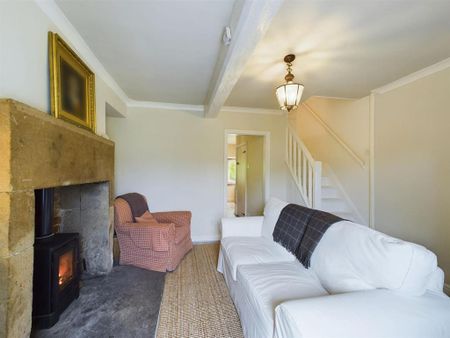 2 bedroom terraced house to rent - Photo 4
