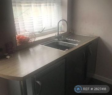 2 bedroom maisonette to rent - Photo 3