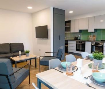 1 bedroom in a flat share to rent - Photo 2