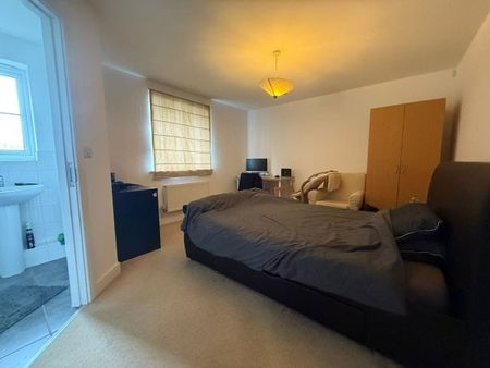 Bishops Green, Derby, DE22 - Photo 2