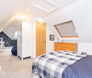 4 bedroom detached house to rent - Photo 6