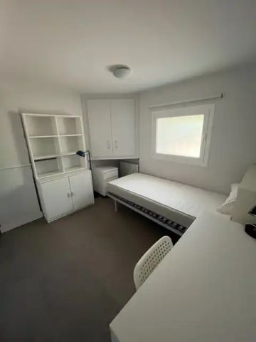 Casa o chalet de alquiler en Carrer del Golf de Biscaia, La Floresta - Photo 2