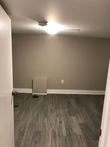 For Lease - 231 Albany Avenue, Toronto, Ontario - Photo 5