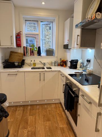 2 Bed Flat, Clarendon Drive, SW15 - Photo 3