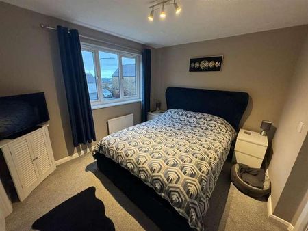 Sharket Head Close, Queensbury, Bradford, BD13 - Photo 5