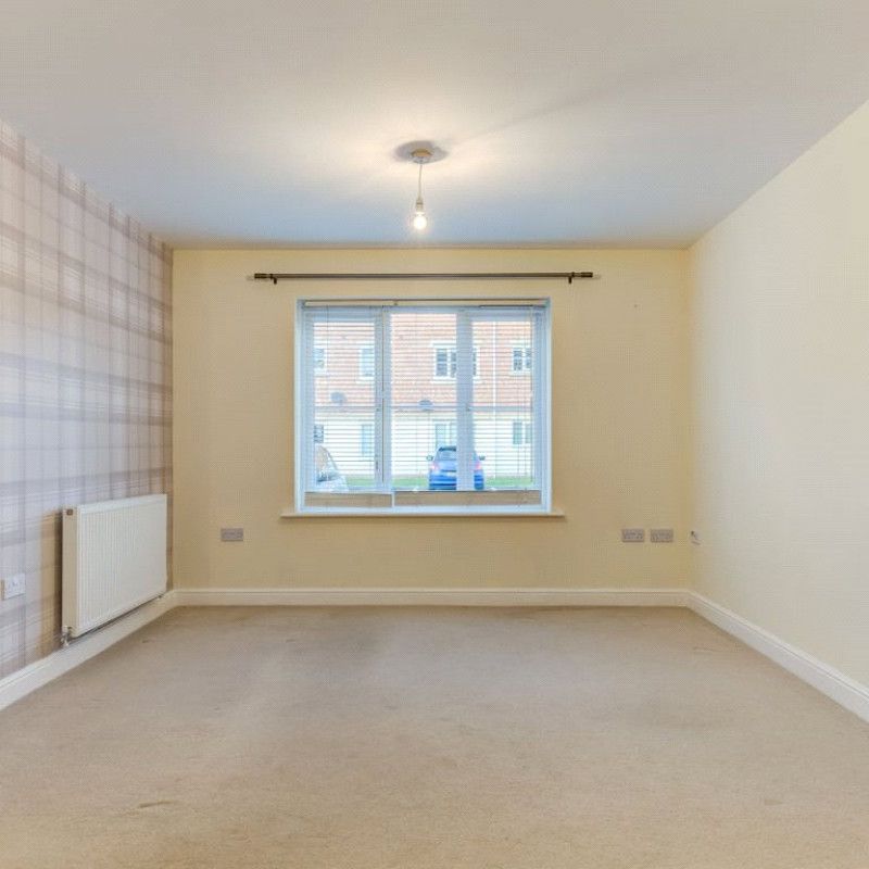 Wardle Gardens, Leek, Staffordshire, ST13 - Photo 1