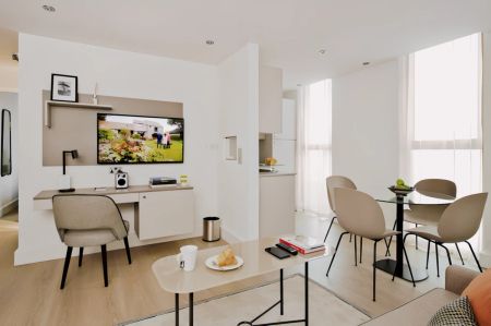 1 Bed Apartment - Photo 5