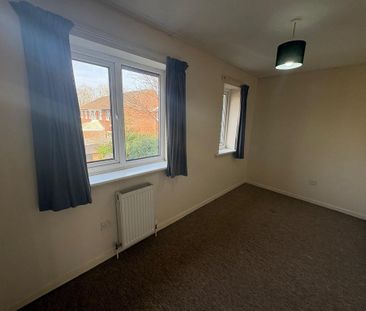 2 bedroom end of terrace house to rent - Photo 1