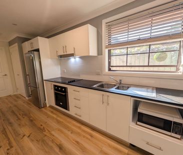 Just Listed - 2 Bedroom House Includes Parking for 2 - Photo 3