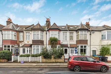 4 bedroom terraced house to rent - Photo 4