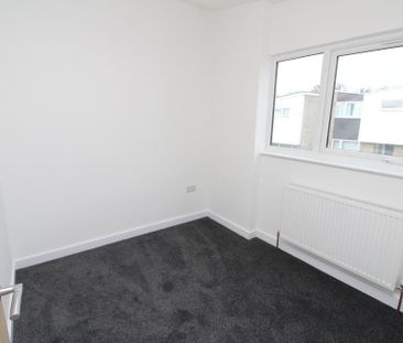 4 bedroom terraced house to rent - Photo 5