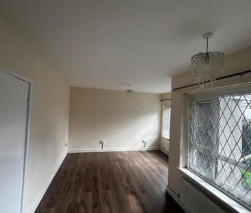 2 Bed Flat, Haslewood Drive, LS9 - Photo 1