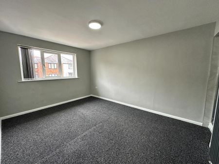 3 bedroom detached house to rent - Photo 3