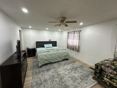 For Lease - 1540 Marshcourt Drive Unit# Main / Upper Level, Pickering, Ontario - Photo 5