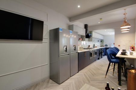 1 bedroom in a house share to rent - Photo 5