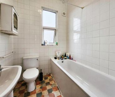 2 bedroom maisonette to rent - Photo 6