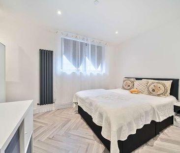 Trinity Place, Bexleyheath, DA6 - Photo 2