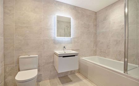 Brand new luxury townhouse with garage, ideally located in 'Alderley Gardens'. Available immediately. - Photo 5