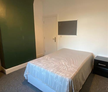 1 bed house share to rent in Coal Clough Lane, Burnley, BB11 - Photo 4