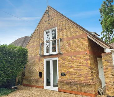 The Studio, Tiddington Road, Stratford-upon-Avon - Photo 1