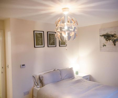 3 bedroom terraced house to rent - Photo 5