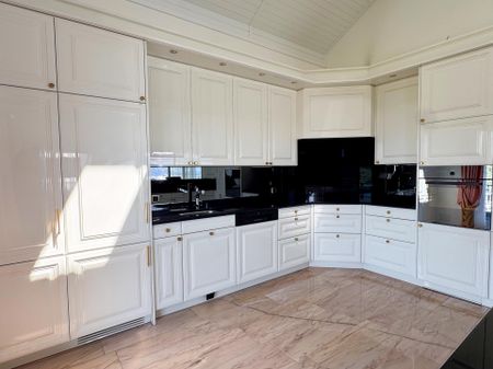 Exklusive 4½-Zimmer-Dachwohnung mit 185m2 Wohnfläche - Foto 4