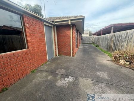 7 Napier Street, Dandenong - Photo 2