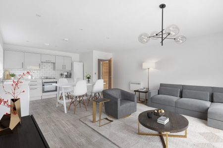 Flat to rent - Baring Road, London, SE12 - Photo 2